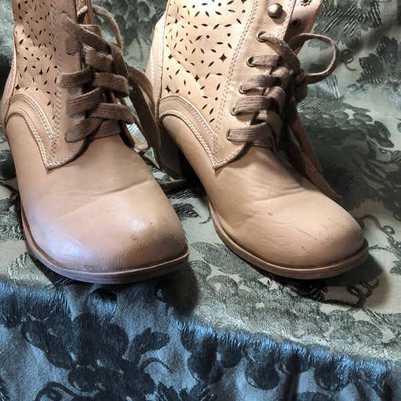 Black Poppy tan leather boots - Picture 4 of 4